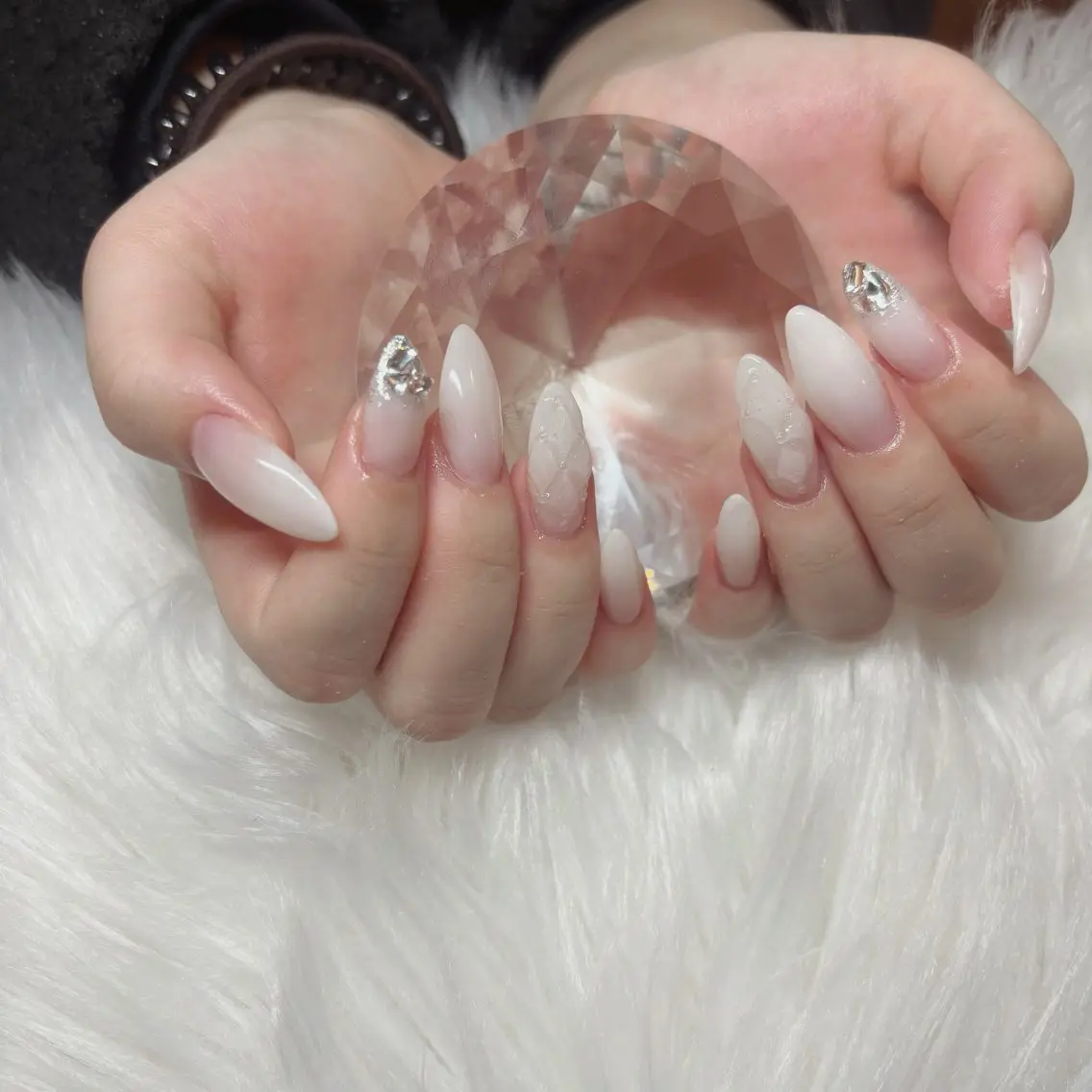 ネイル yuno❤︎ FOUNDATIONのネイルデザイン