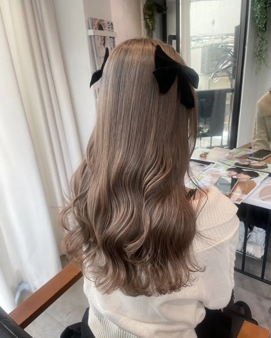 ロング カラー ベージュカラー ミルクティーベージュ ‎Lby home 🪽mikuのヘアスタイル