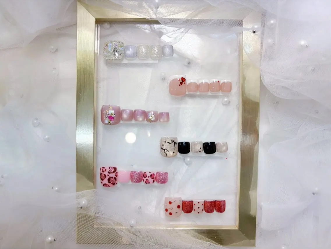 ネイル Queennail 北堀江megumiのネイルデザイン