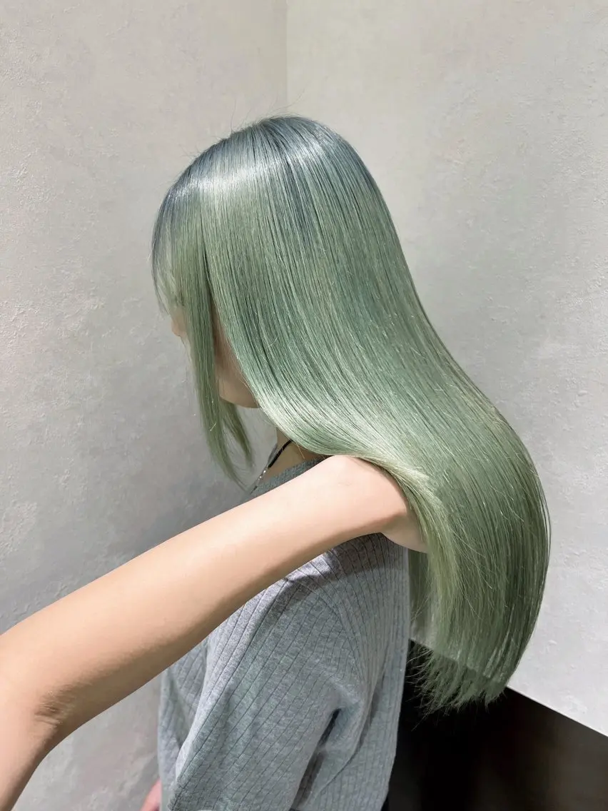 カラー 🖤複雑履歴ブリーチ Mizuki 🖤のヘアスタイル