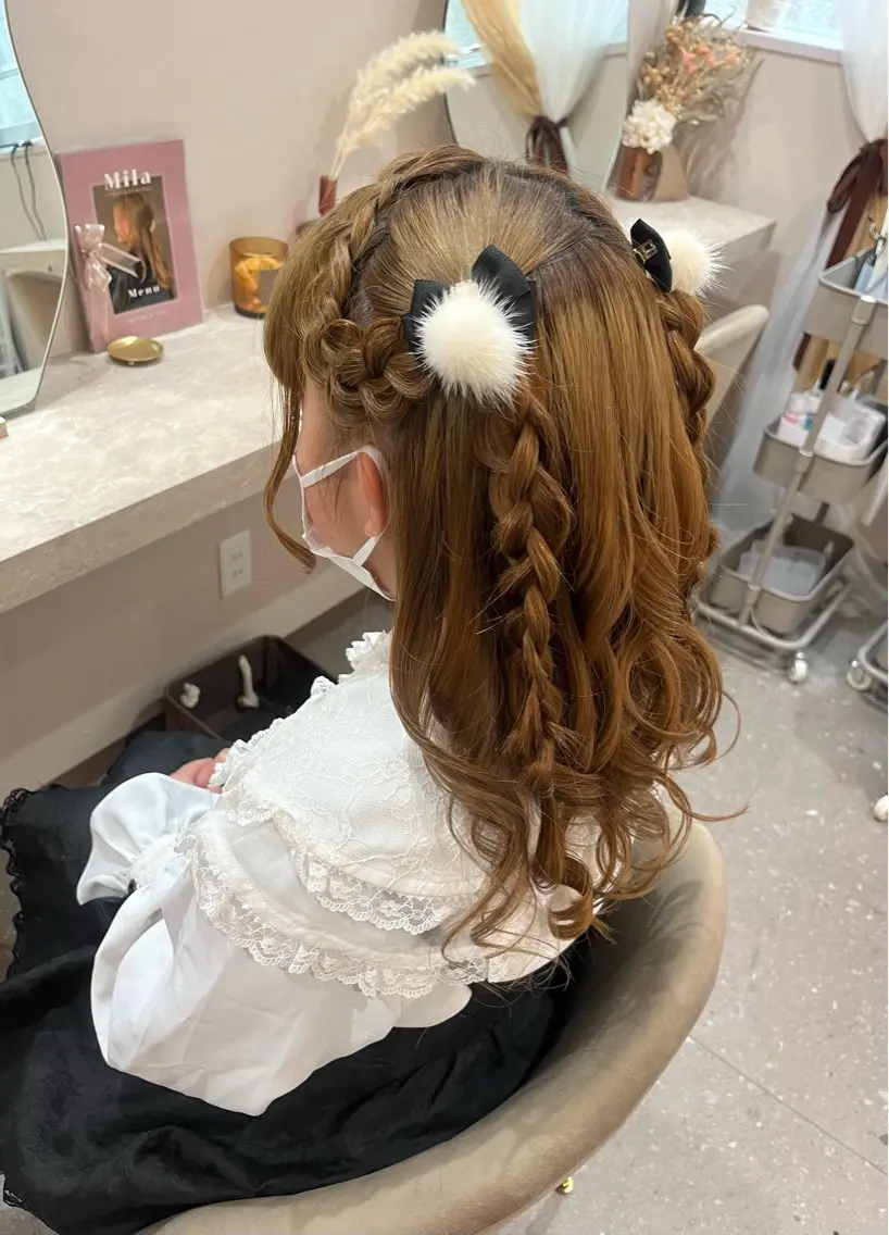 セミロング ヘアアレンジ カチューシャ ヘアセット Mila Akariのヘアスタイル