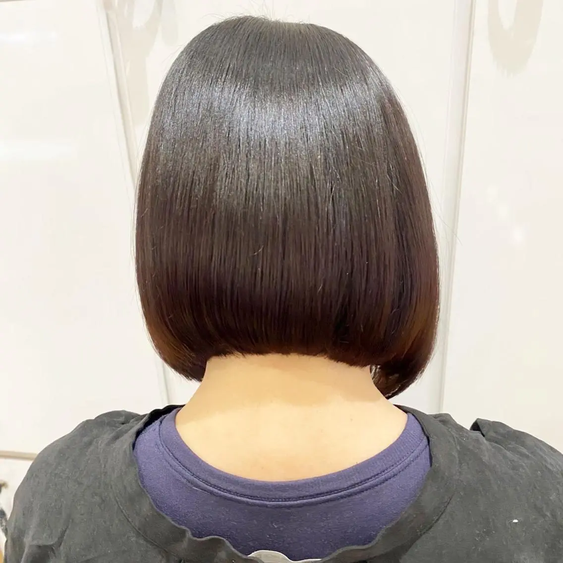 ショート カラー ヘアアレンジ 切りっぱなしボブ ベージュカラー ハイトーンカラー インナーカラー ピンクカラー 🌿レイヤー/ブリー チ/🌿JINのヘアスタイル