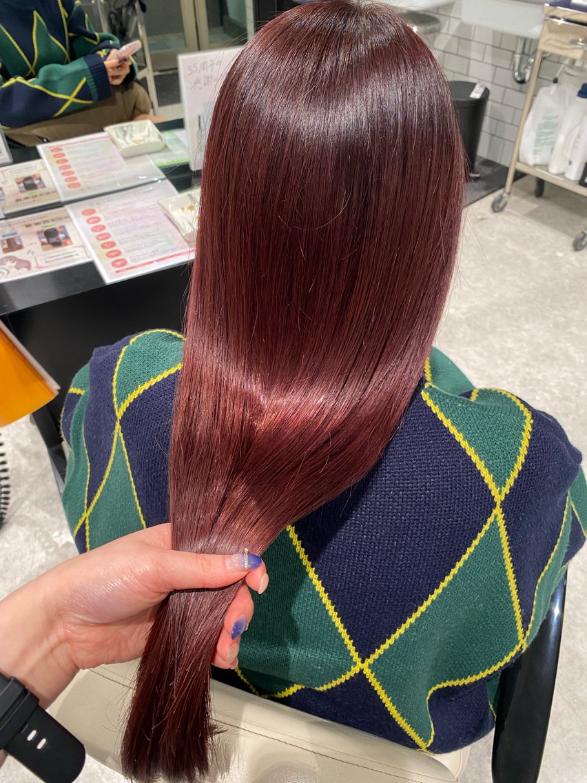 ロング SALOWIN◽ Ichika のヘアスタイル