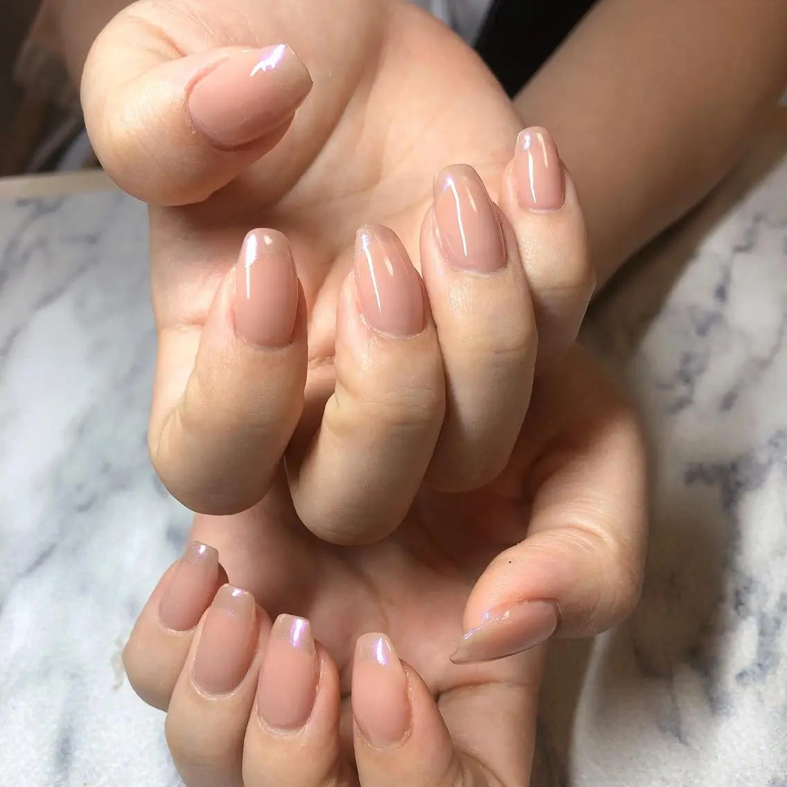 ネイル オーロラネイル フレンチネイル 結城 怜菜のネイルデザイン