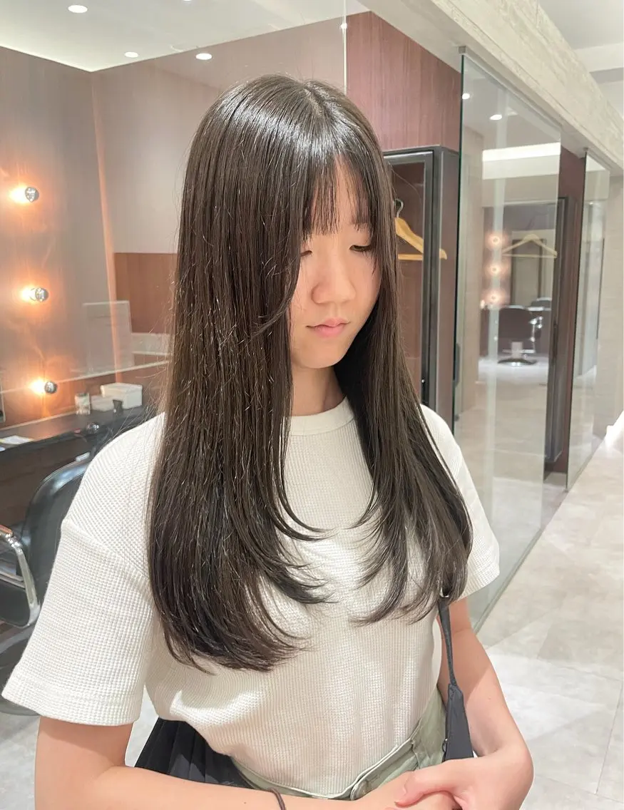 ロング レイヤーカット 🤍tomoka 🤍のヘアスタイル