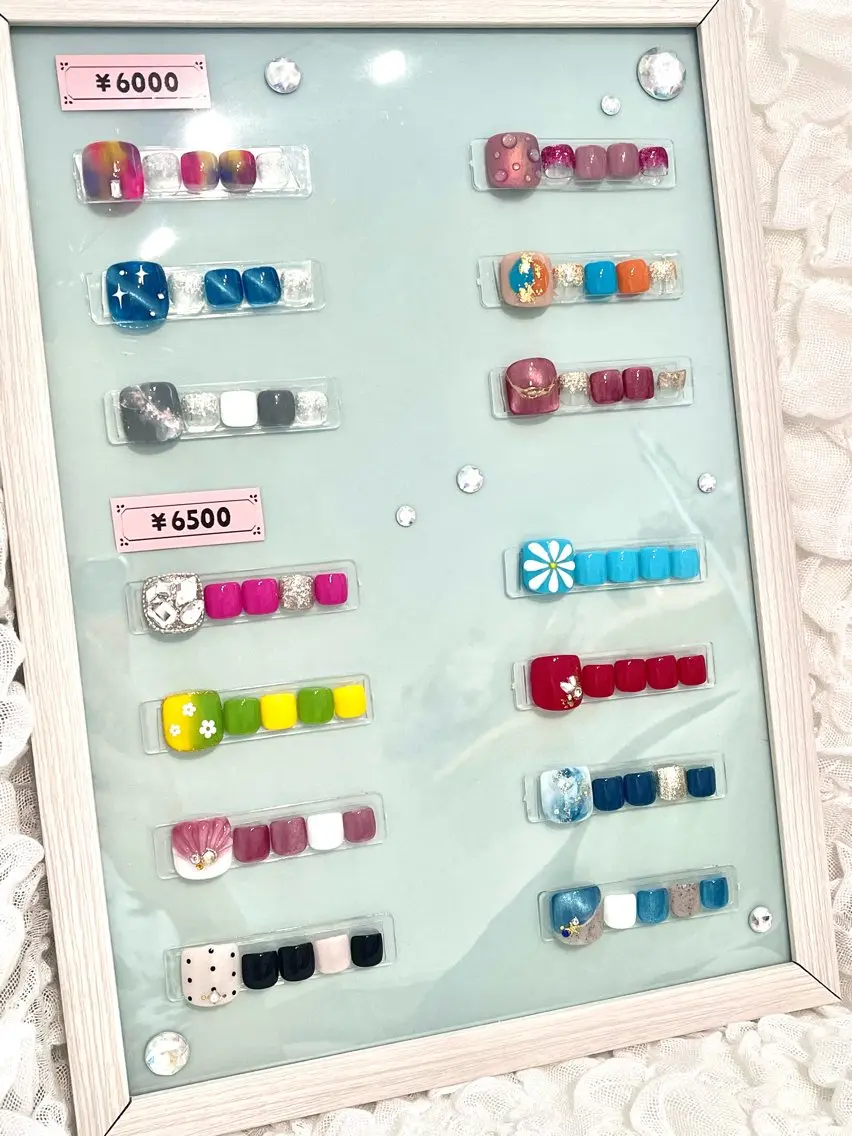 ネイル フットネイル フットネイル Nailsalon Nearのネイルデザイン