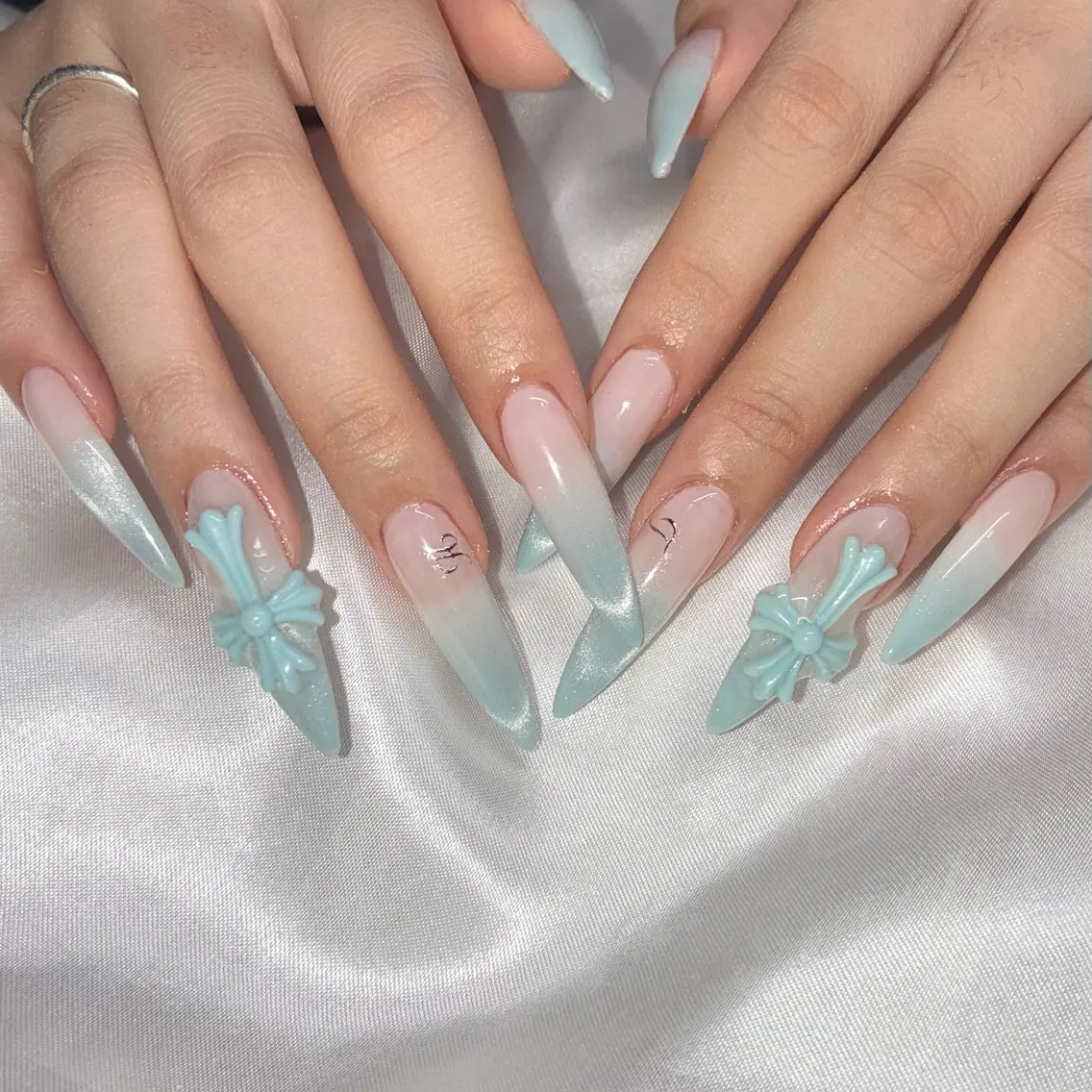 ネイル ジェルネイル マグネットネイル ハンドネイル Nail ヌシん家 AKANEのネイルデザイン