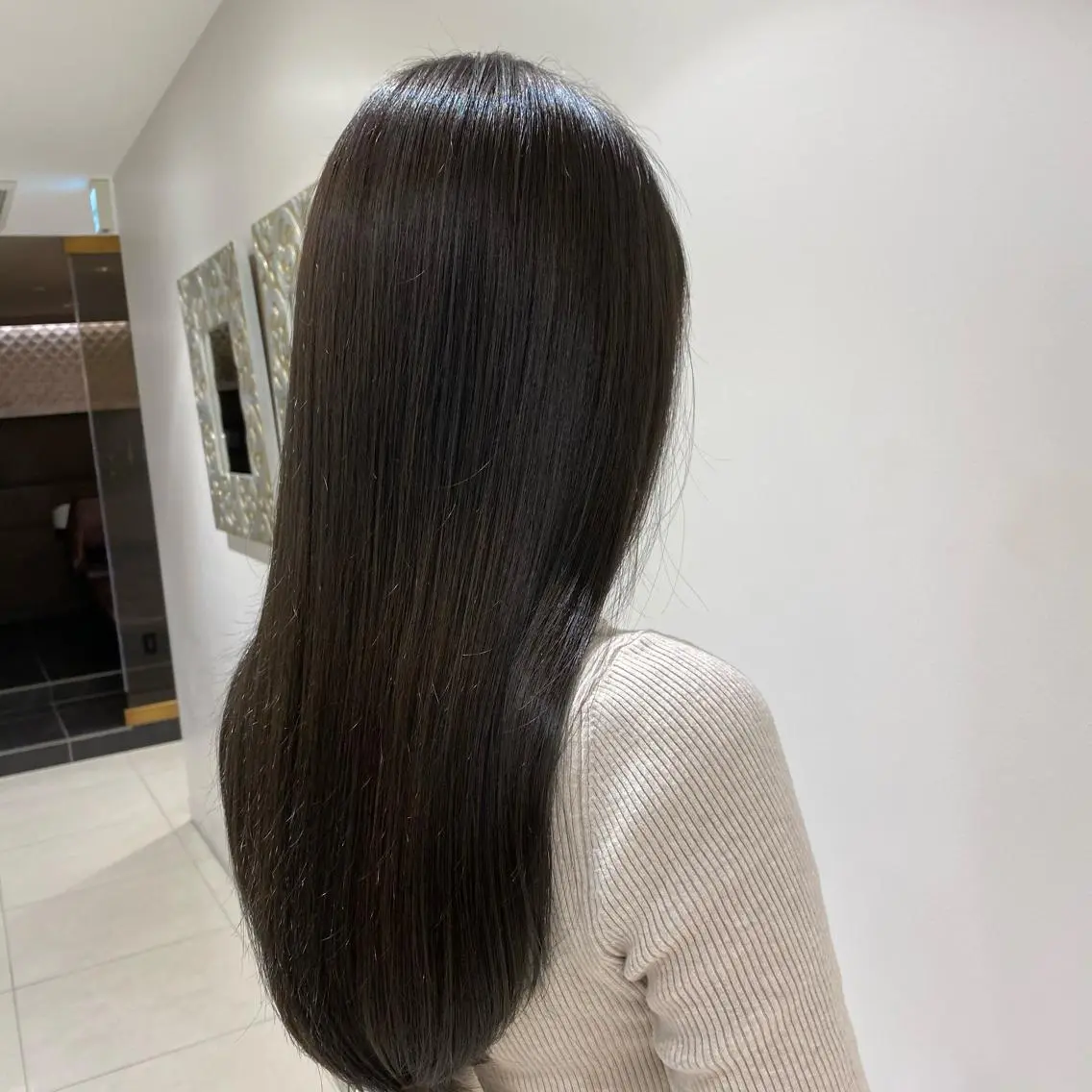 ロング equal銀座 黒田💚のヘアスタイル