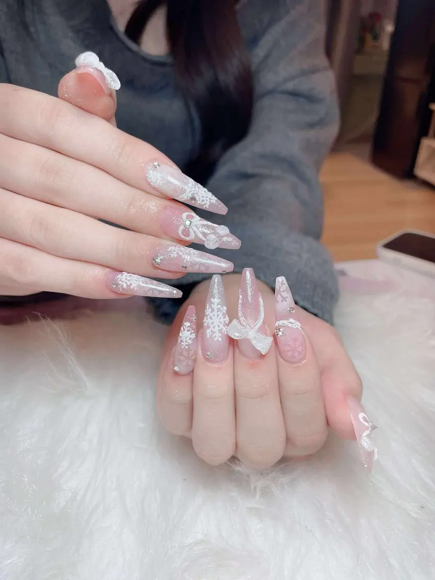 ネイル ネイルチップ Queen Nail Salonのネイルデザイン