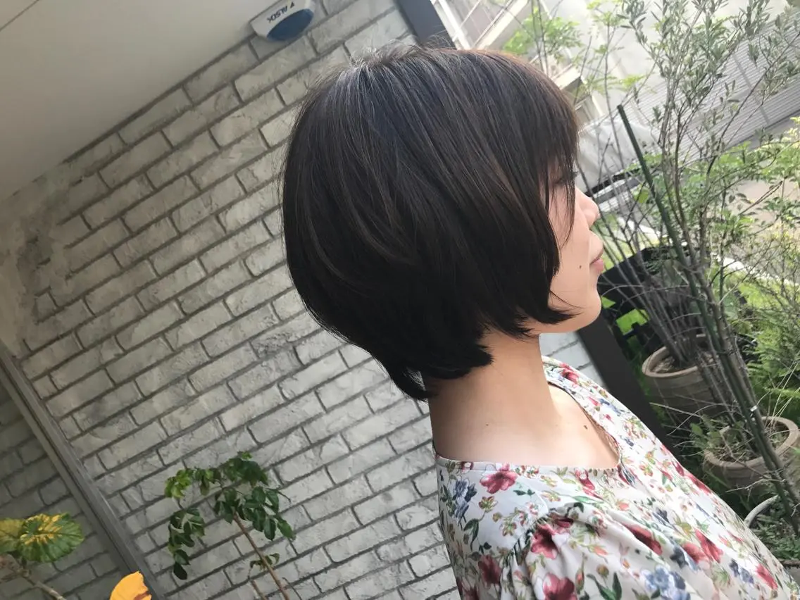 ショート ショートヘア 磯貝 美徳のヘアスタイル