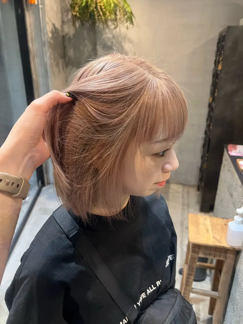 ボブカット+ブリーチ+カラー+マイクロバブル🍑🤍の写真