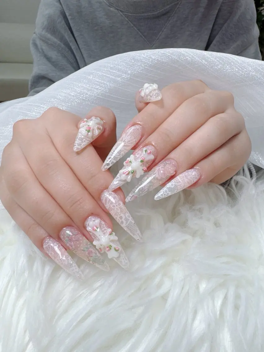 ネイル フレンチネイル グラデーション 韓国ネイル マグネットネイル ミラーネイル ハンドネイル Squen Nail shinjukuのネイルデザイン