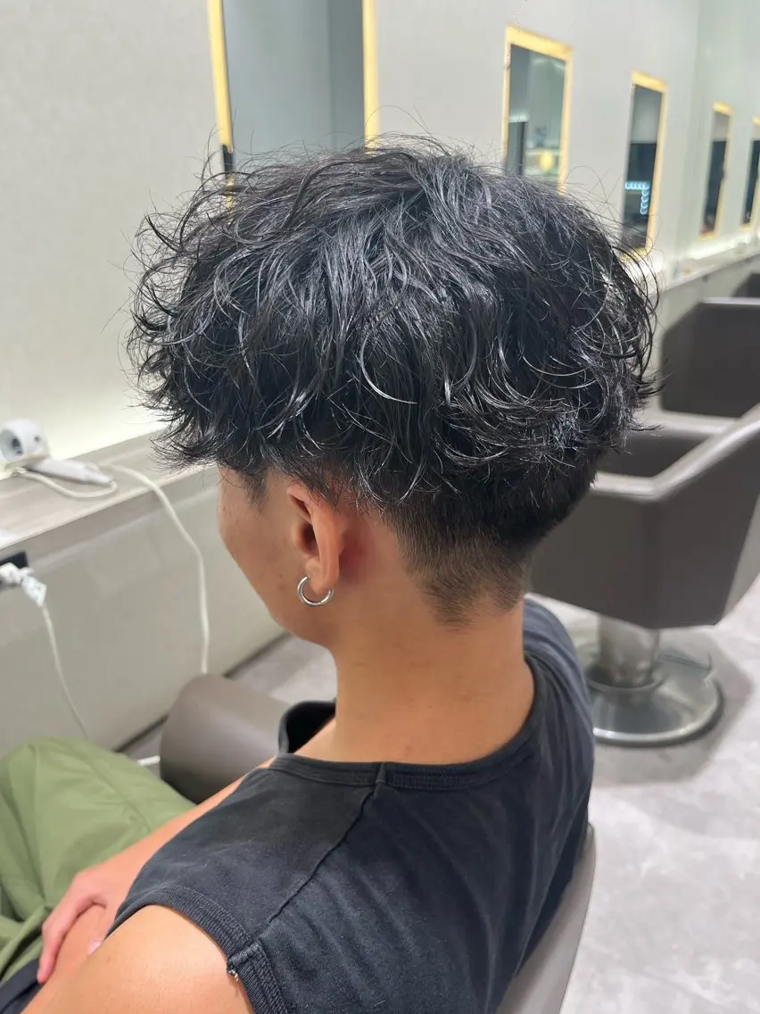 パーマ メンズ メンズパーマ ツイストスパイラルパーマ スパイラルパーマ 吉見 涼のヘアスタイル