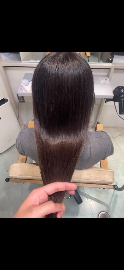 ロング 縮毛矯正 カット 縮毛矯正 Kosuke梅田カラ ーモデル募集中🫧のヘアスタイル