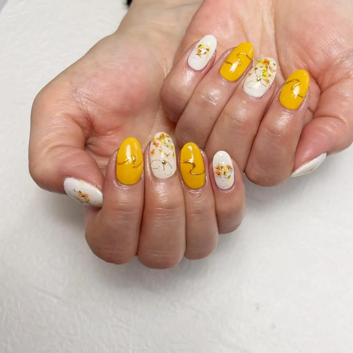ネイル アートネイル ジェルネイル キラキラネイル 韓国ネイル ミラーネイル Y nail なんば堀江店のネイルデザイン