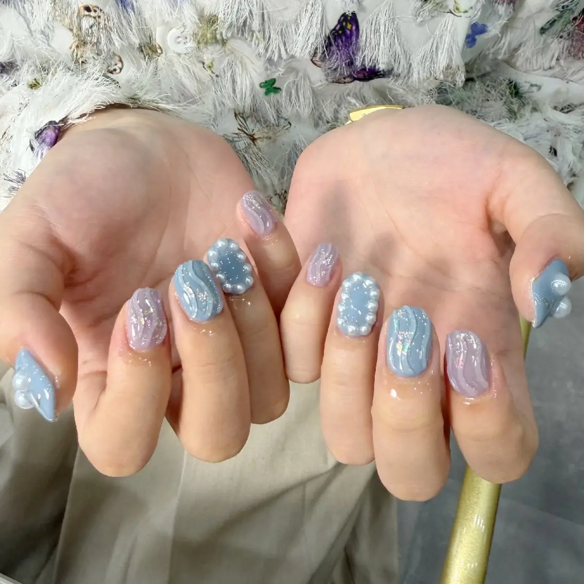 ネイル チークネイル フレンチネイル ジェルネイル ガーリー キラキラネイル ハンドネイル UM Nail Salonのネイルデザイン
