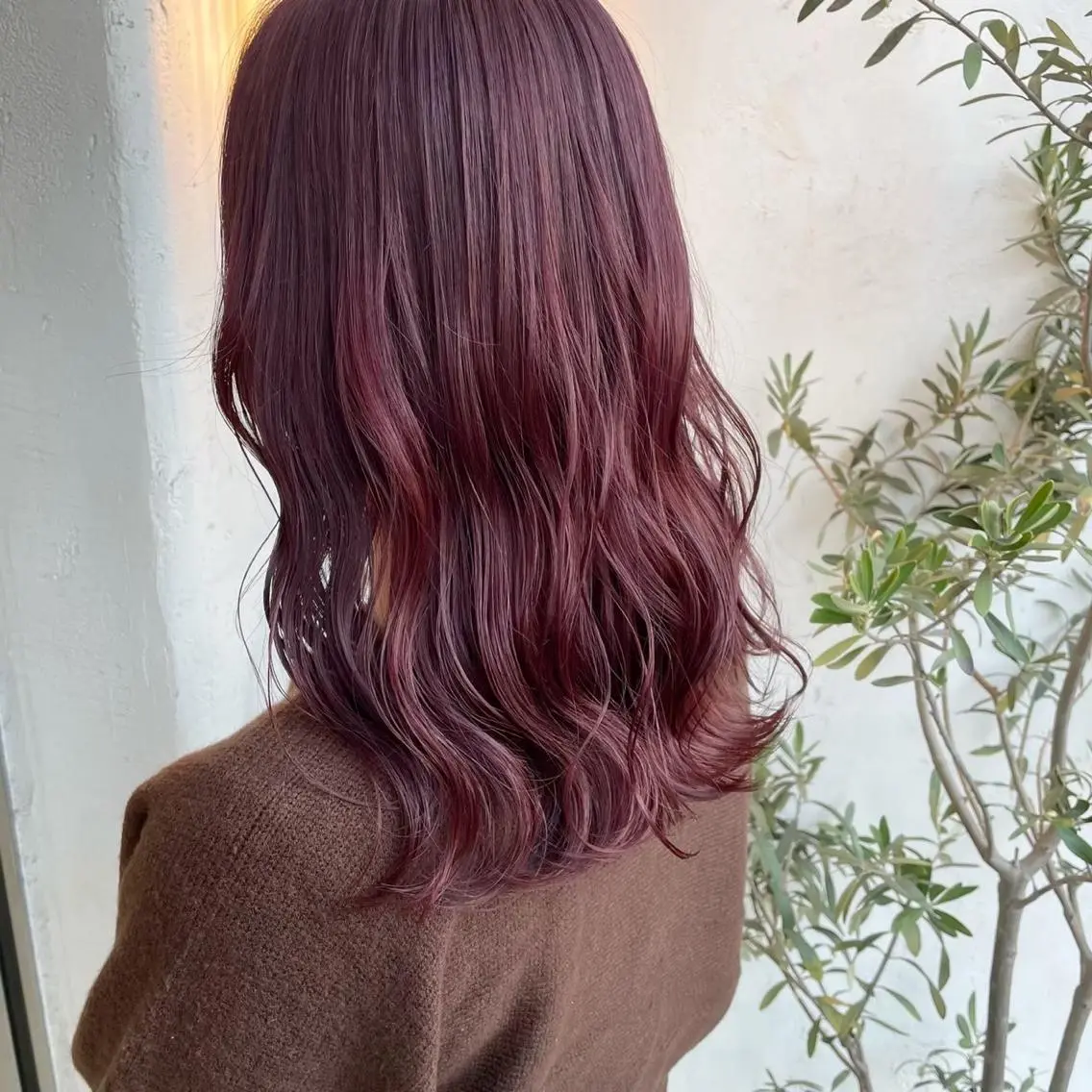 セミロング カラー ROCCOeast りんな/ハイトーン♡のヘアスタイル