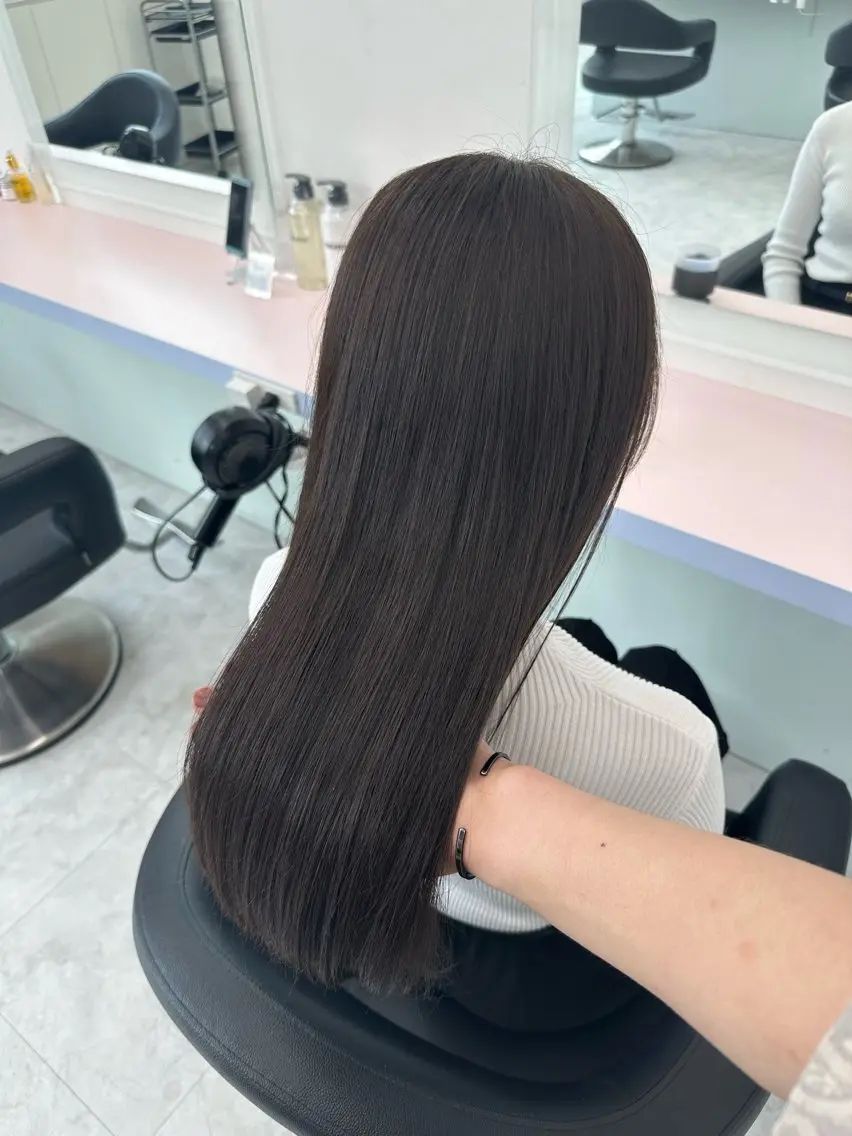 セミロング カラー カット ヘアカラー トリートメント 🫧ハイトーン🫧 ベージュ🫧徹哉のヘアスタイル