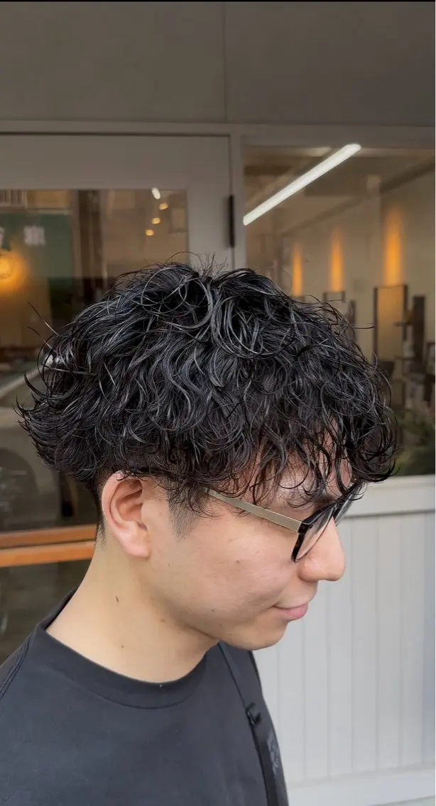 メンズカット+人気大!!⭕️波巻きクリームパーマ✨+ダメージ軽減デトックストリートメントの写真