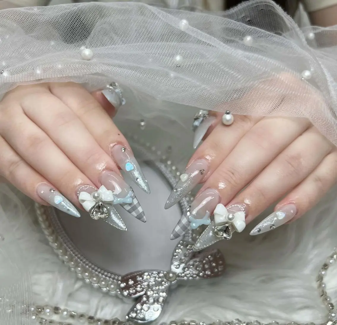 ネイル アートネイル ジェルネイル 韓国ネイル ロングネイル 持ち込み ハンドネイル Luna Nail.Novaのネイルデザイン