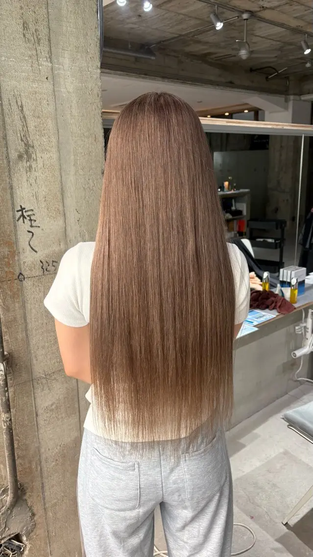 ロング カラー グレージュ ヘアカラー 安藤 まりのヘアスタイル