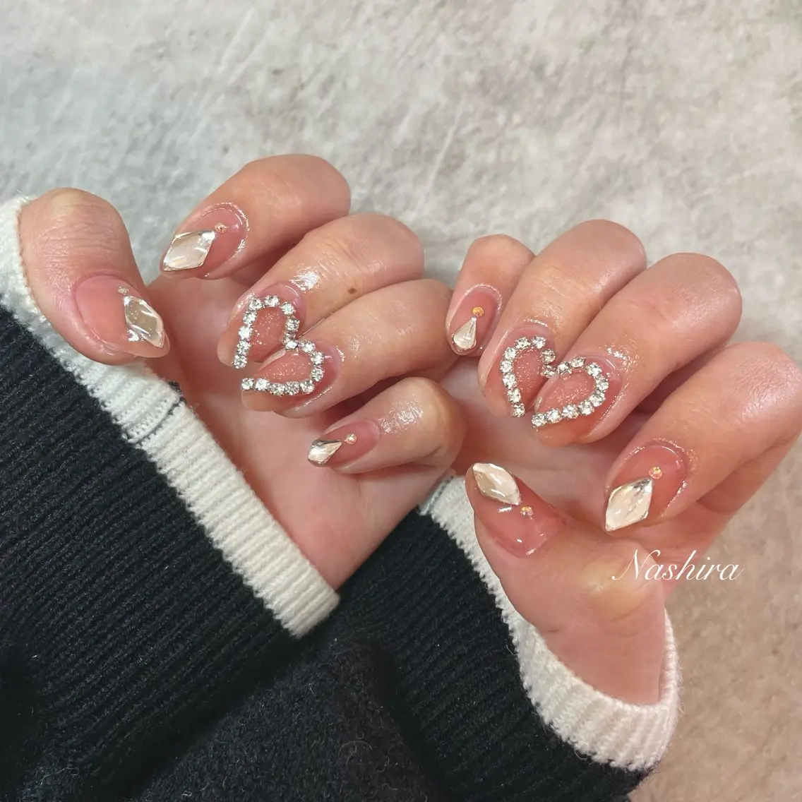 ネイル アートネイル ストーンネイル Nashira moeのネイルデザイン