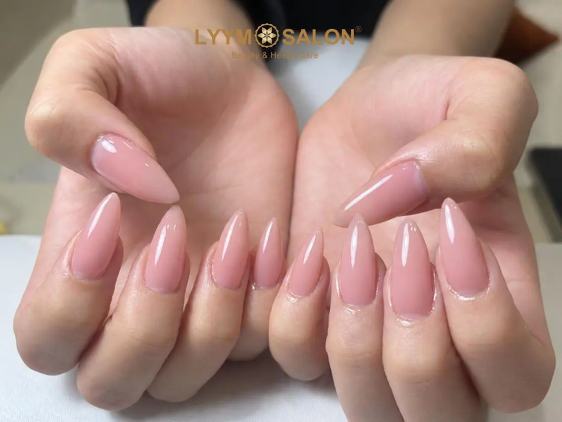 ネイル 韓国ネイル ワンカラーネイル ピンク シンプルネイル ワンホンネイル ハンドネイル LYYM Salonのネイルデザイン