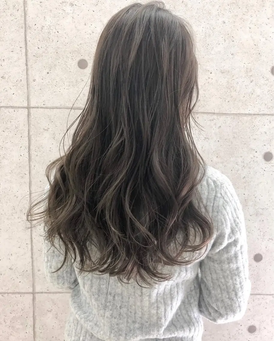 ロング カラー 梅田🩵/透明感 花音のヘアスタイル