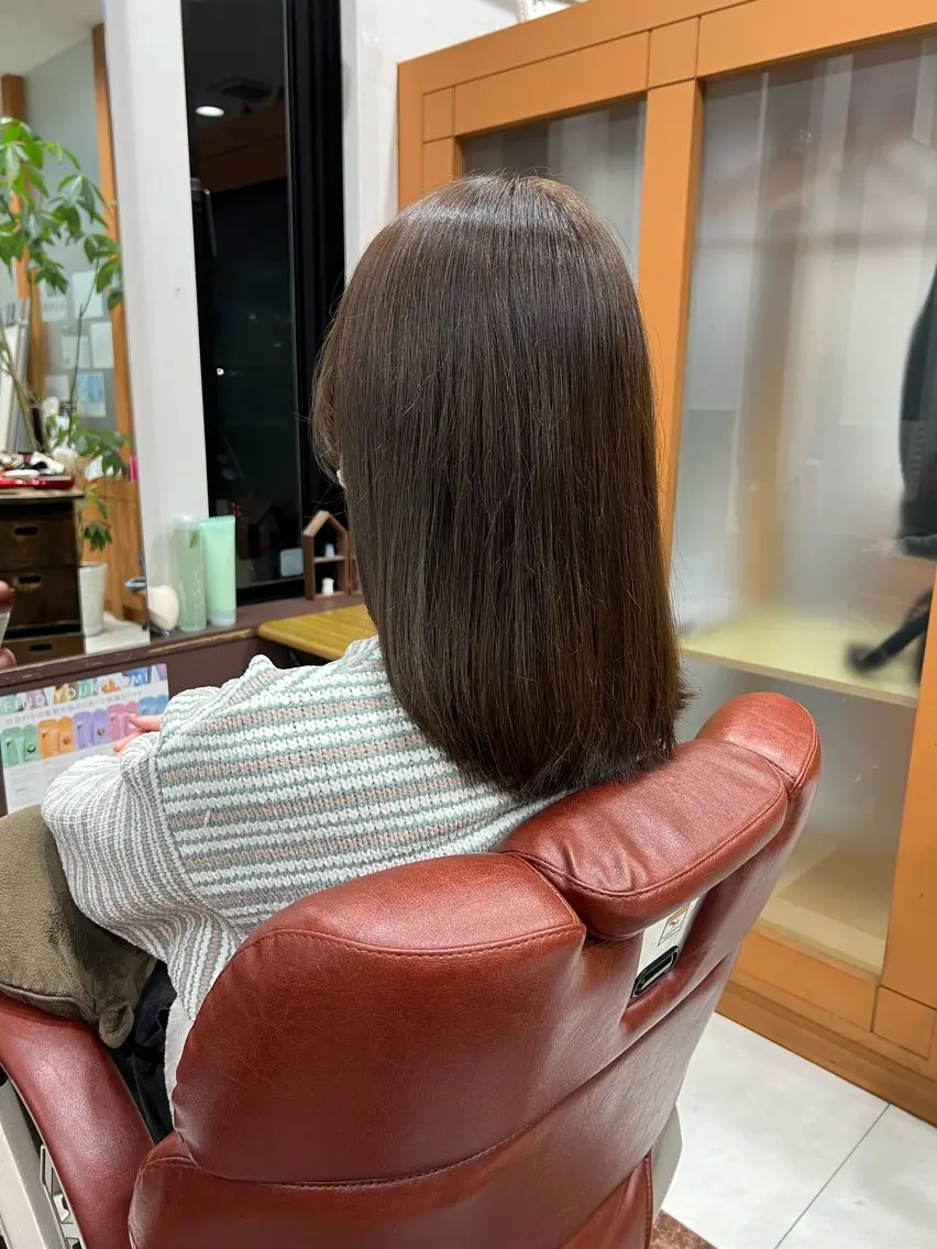 ミディアム カット ヘアカラー 藤田 竜成のヘアスタイル