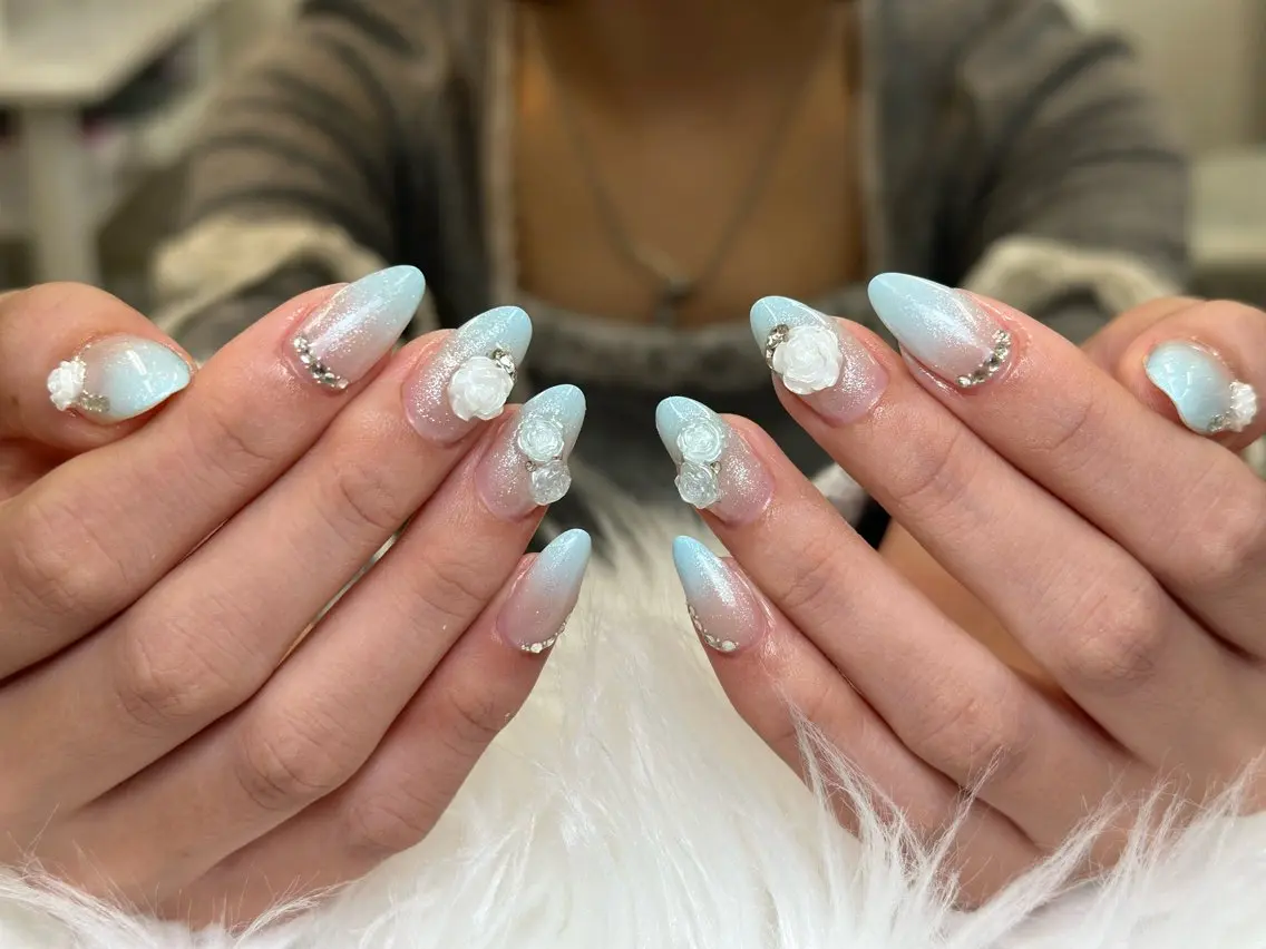 ネイル アートネイル NIE NAIL Luxeのネイルデザイン