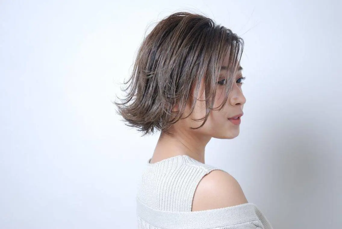ショート 羽エクステ🪽 🤍まき🤍のヘアスタイル