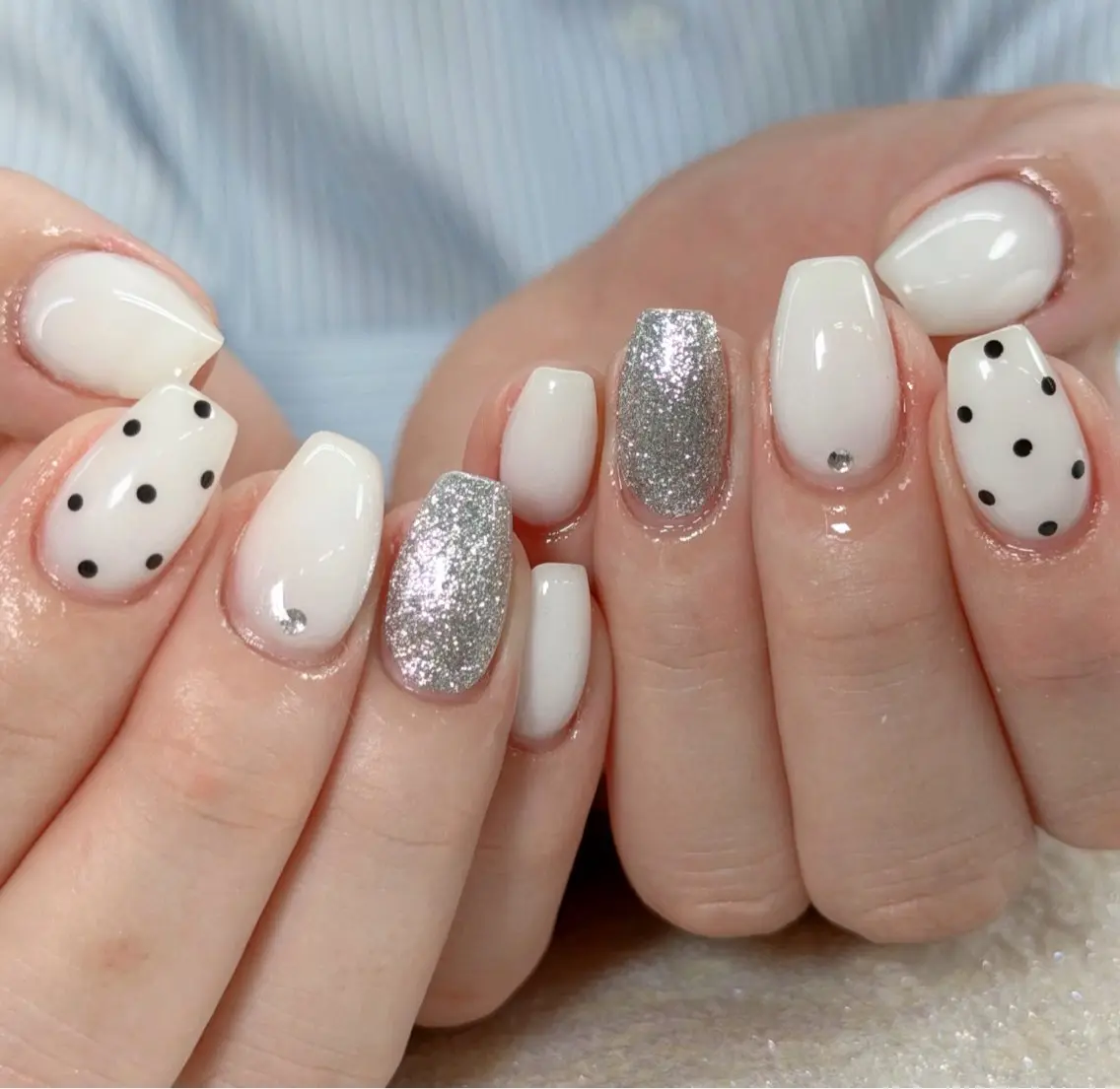 ネイル フレンチネイル ラメ(グリッター) ラメグラデーション マグネットネイル 持ち込み Unicorn Nail原宿表参道のネイルデザイン