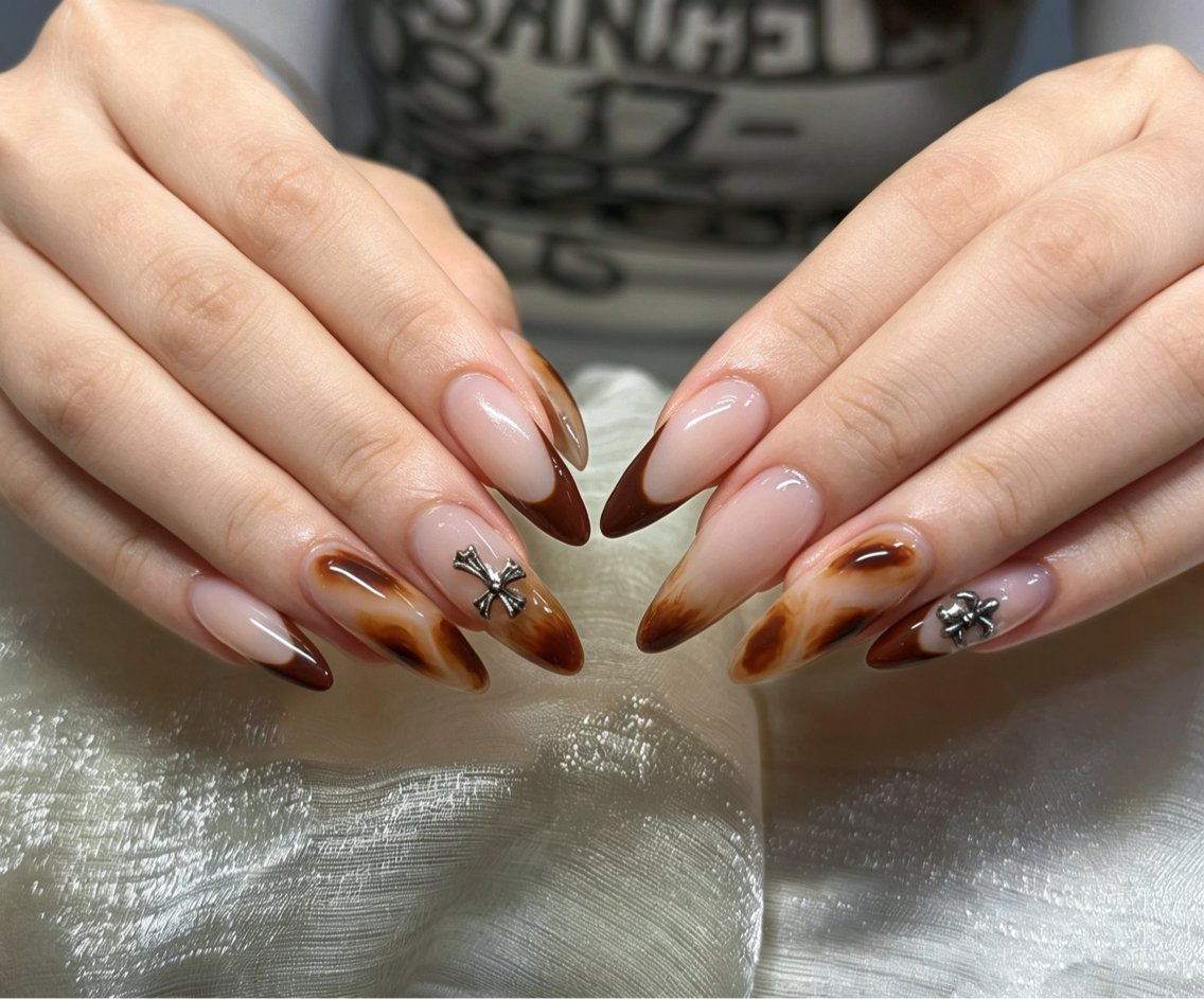 ネイル アートネイル ジェルネイル マグネットネイル Lu nailsalonのネイルデザイン