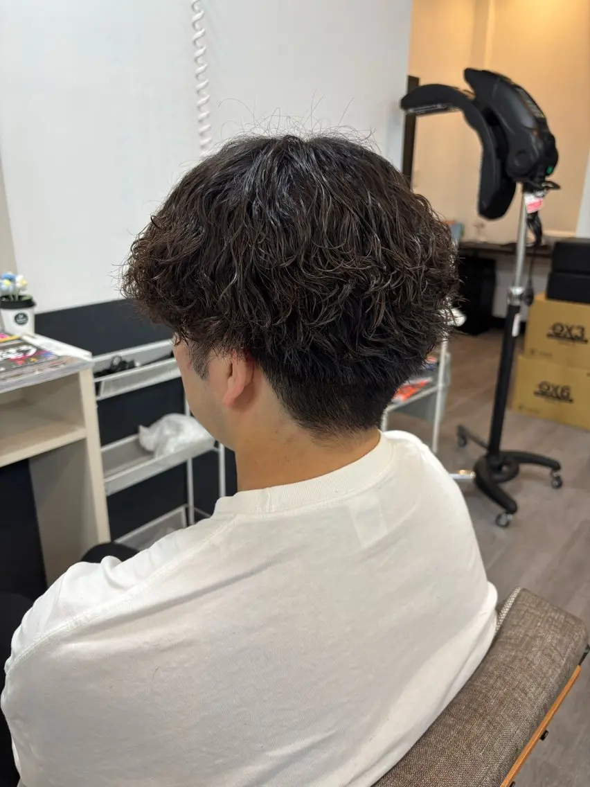 【メンズ限定】カット➕ツイストスパイラルパーマ➕艶トリートメントの写真
