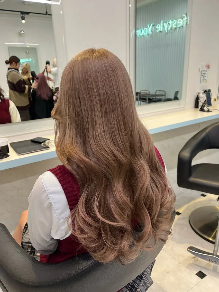 ロング カラー ヘアカラー トリートメント ブリーチカラー 🩵MIZUKIのヘアスタイル