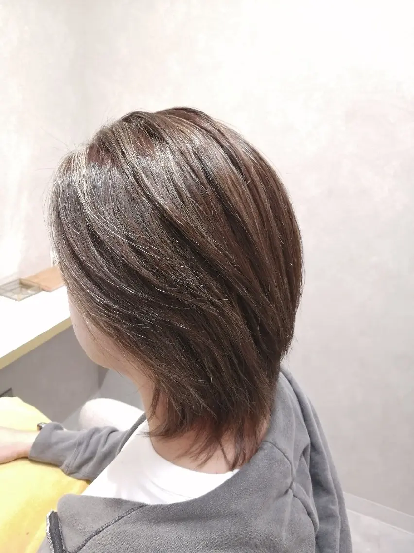 ショート ハイライト 透明感カラー☆　野崎 誠一郎のヘアスタイル