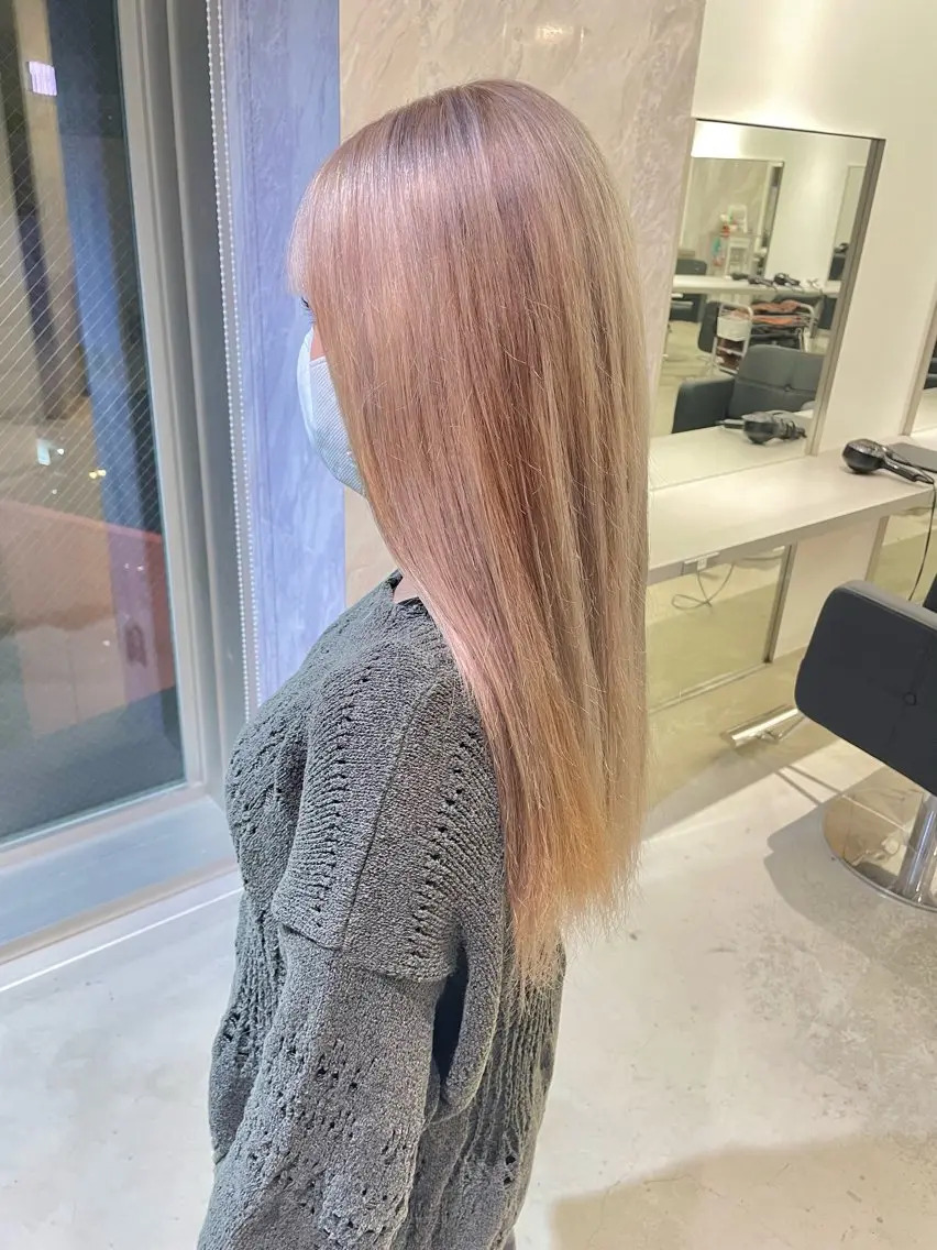 セミロング カット ヘアカラー トリートメント ヘアセット 🎗副店長/井上 竜 ブリーチ指名No.1のヘアスタイル