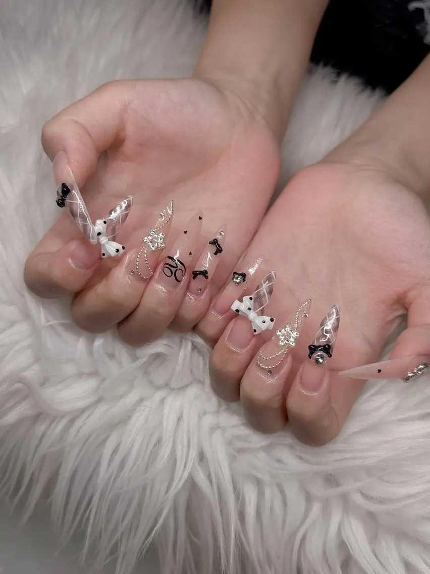 ネイル Lee Nailsのネイルデザイン