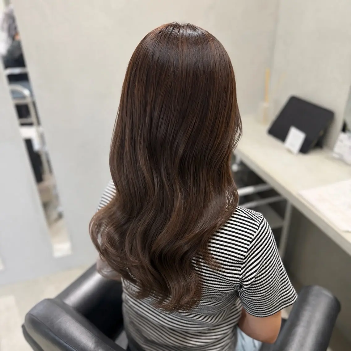 ロング ハイライト ヘアカラー トリートメント momoka｜ 透明感カラーのヘアスタイル