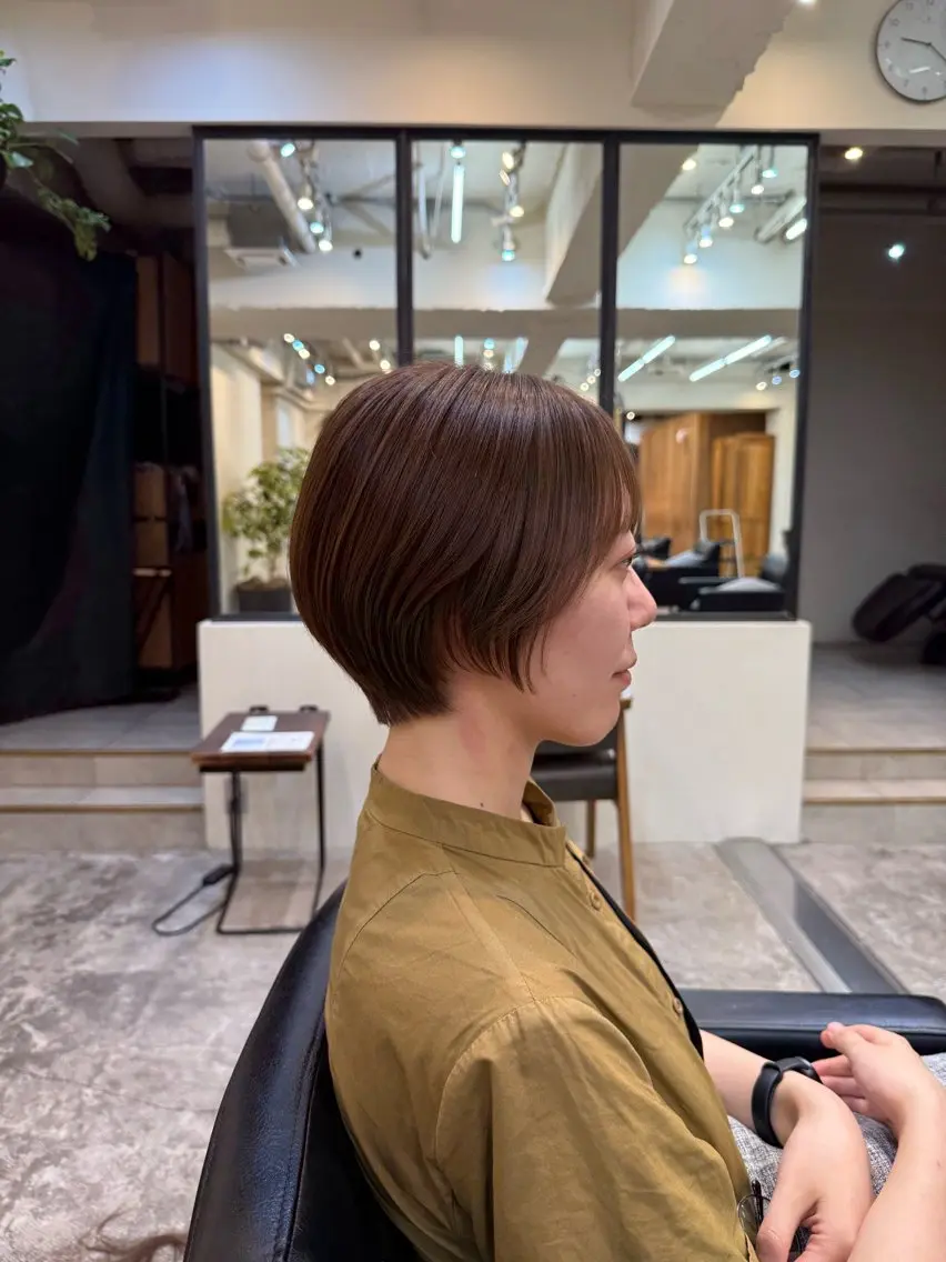 ショート カラー ブラウンカラー ピンクカラー くびれヘア ショートヘア カット ヘアカラー トリートメント 川口開世 cut/permのヘアスタイル