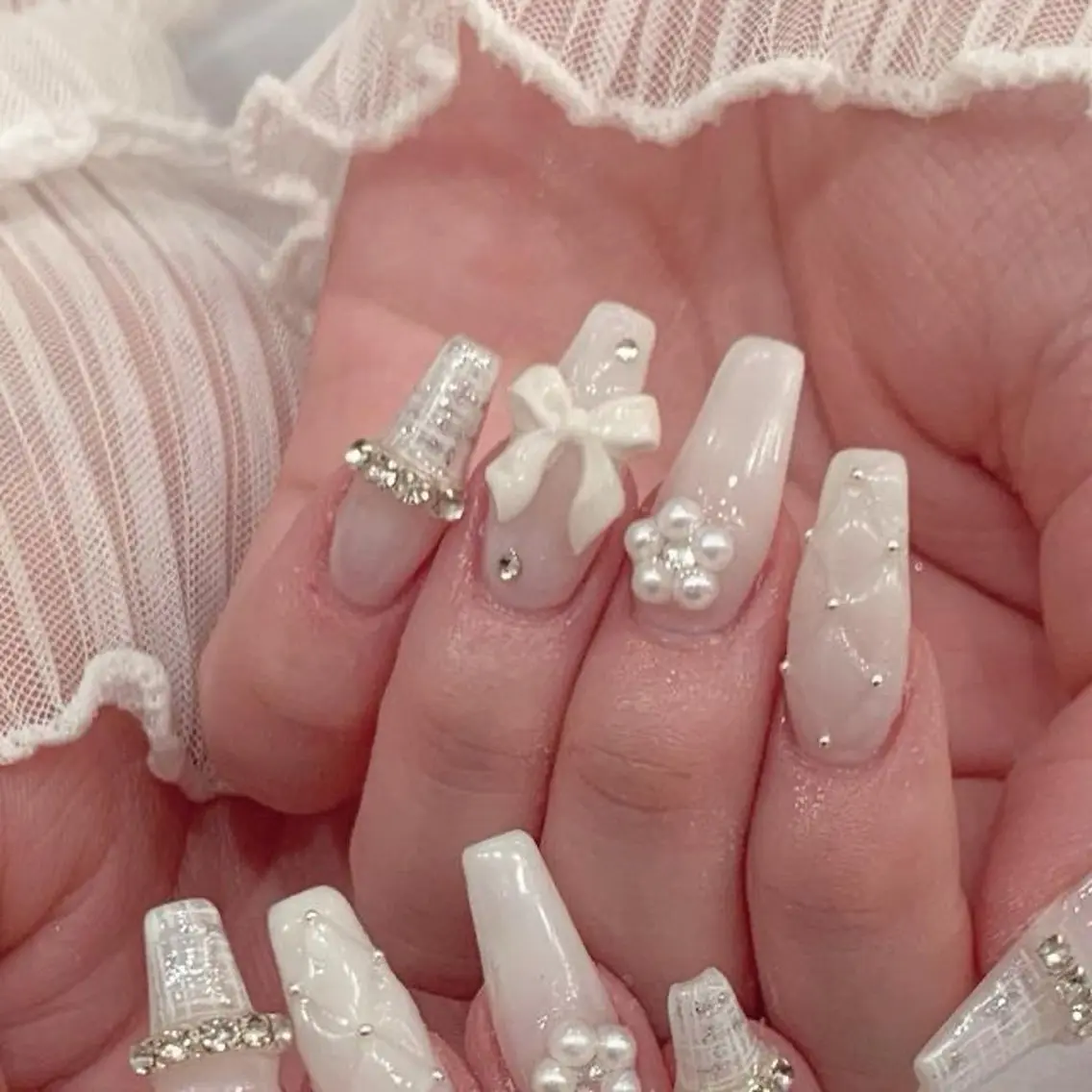 ネイル 韓国ネイル マグネットネイル 持ち込み ハンドネイル Mimi Nail_Royalのネイルデザイン