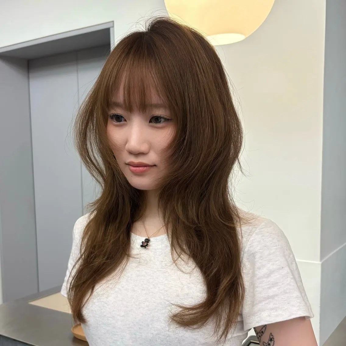 ロング 顔まわりレイヤー レイヤーカット 小顔カット トリートメント カット ヘアカラー レイヤーカット矢場町 /Shizuki🦤のヘアスタイル