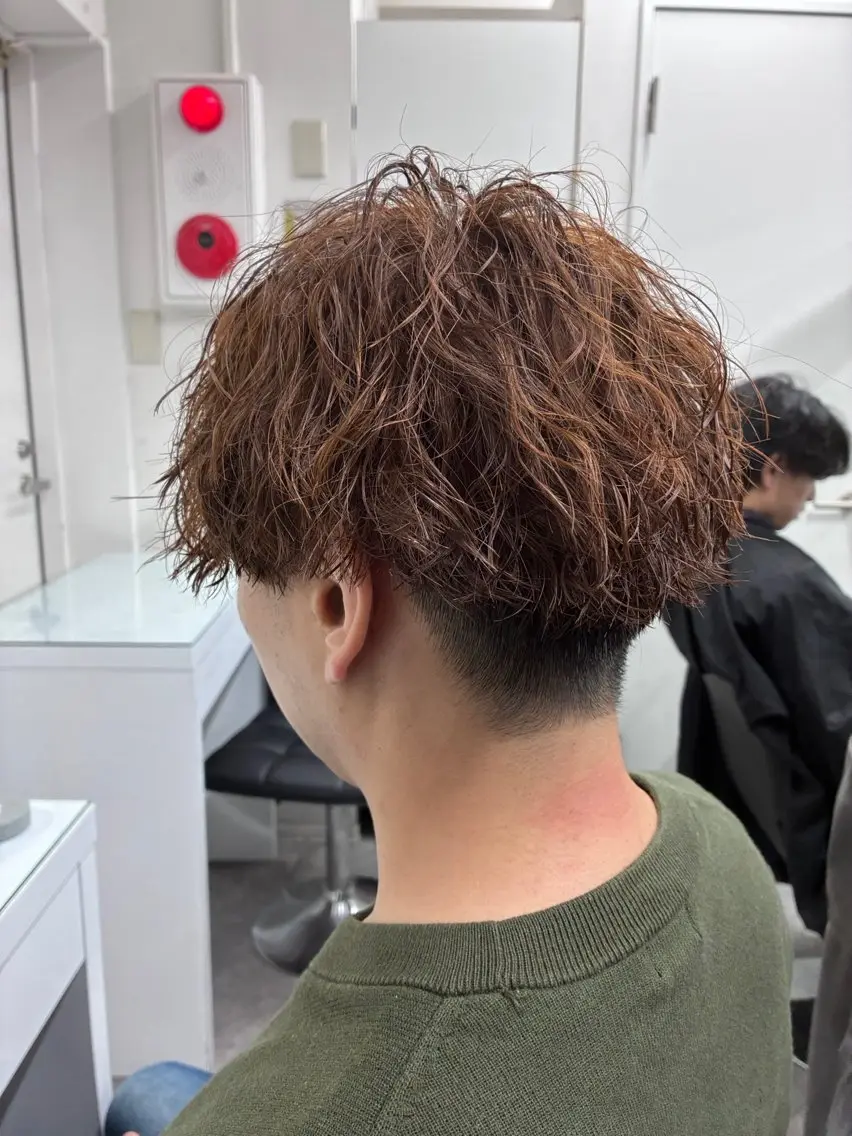 ショート カラー パーマ メンズ ブラウンカラー カット パーマ トリートメント ヘアセット 💈海外風パーマ 💈メンズ/颯太のヘアスタイル