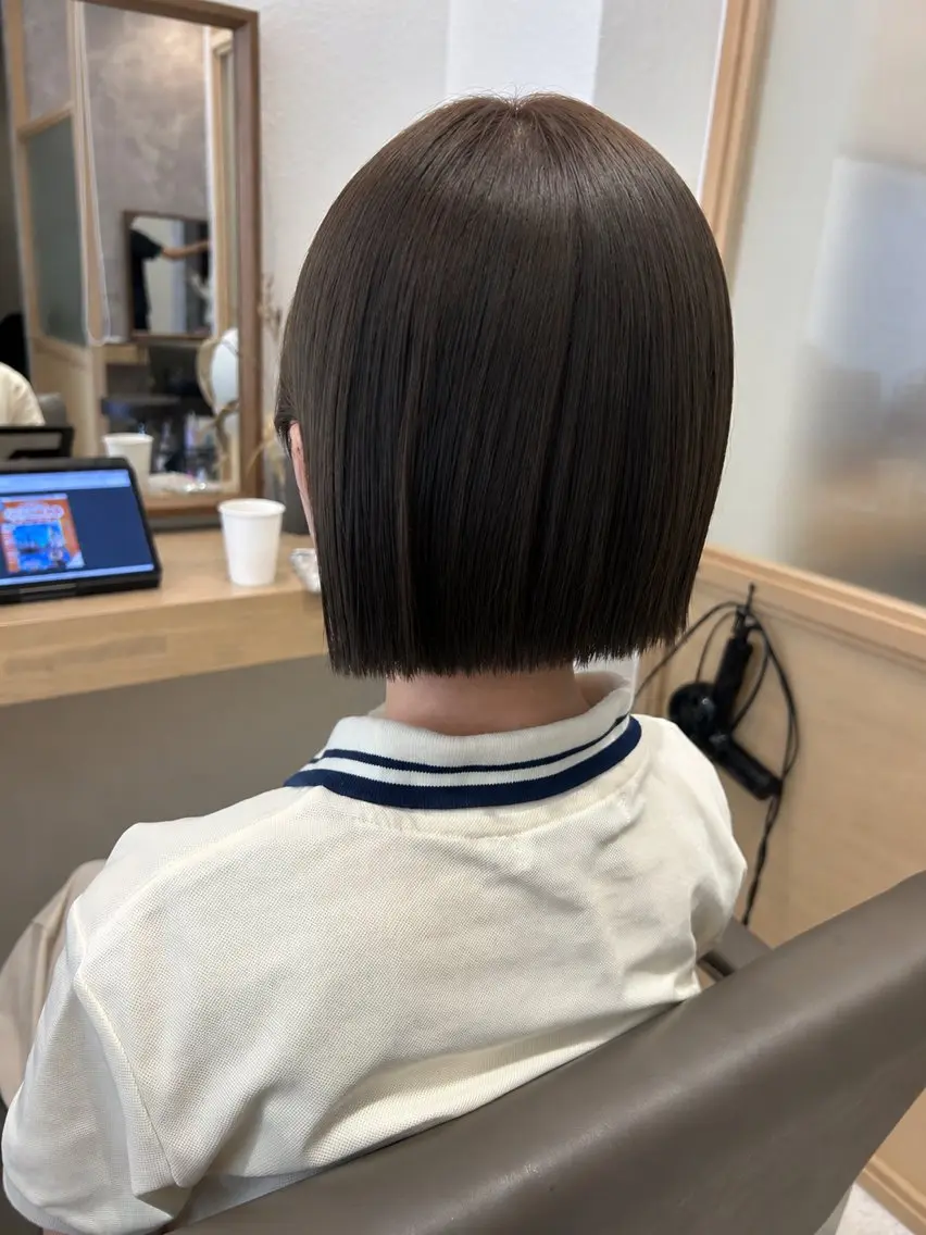 ミディアム カラー カット ヘアカラー トリートメント ヘッドスパ 久木原 ゆりのヘアスタイル