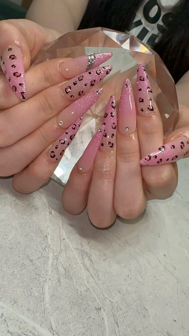 ネイル グラデーション ピンク ハンドネイル with nail.のネイルデザイン