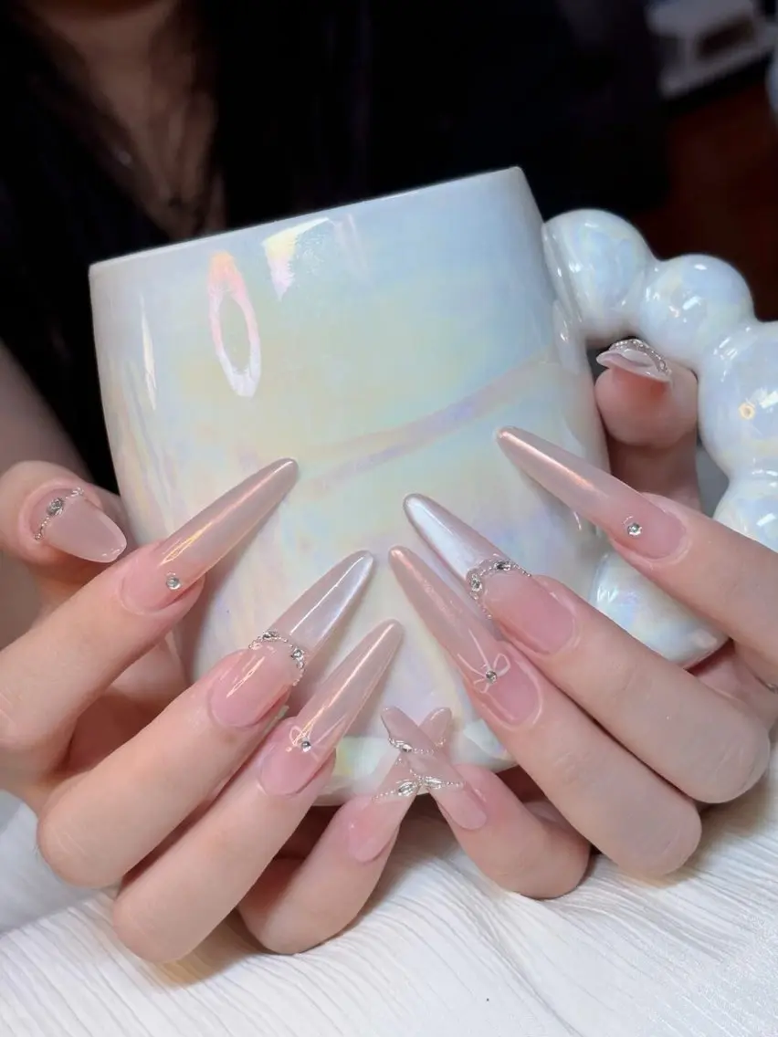 ネイル 韓国ネイル マグネットネイル 持ち込み ハンドネイル Dyo Nail_Royalのネイルデザイン