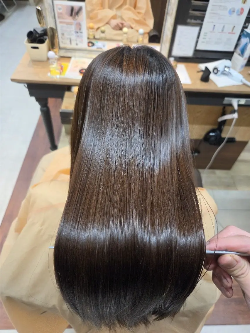 セミロング ナカオ シュウヘイのヘアスタイル