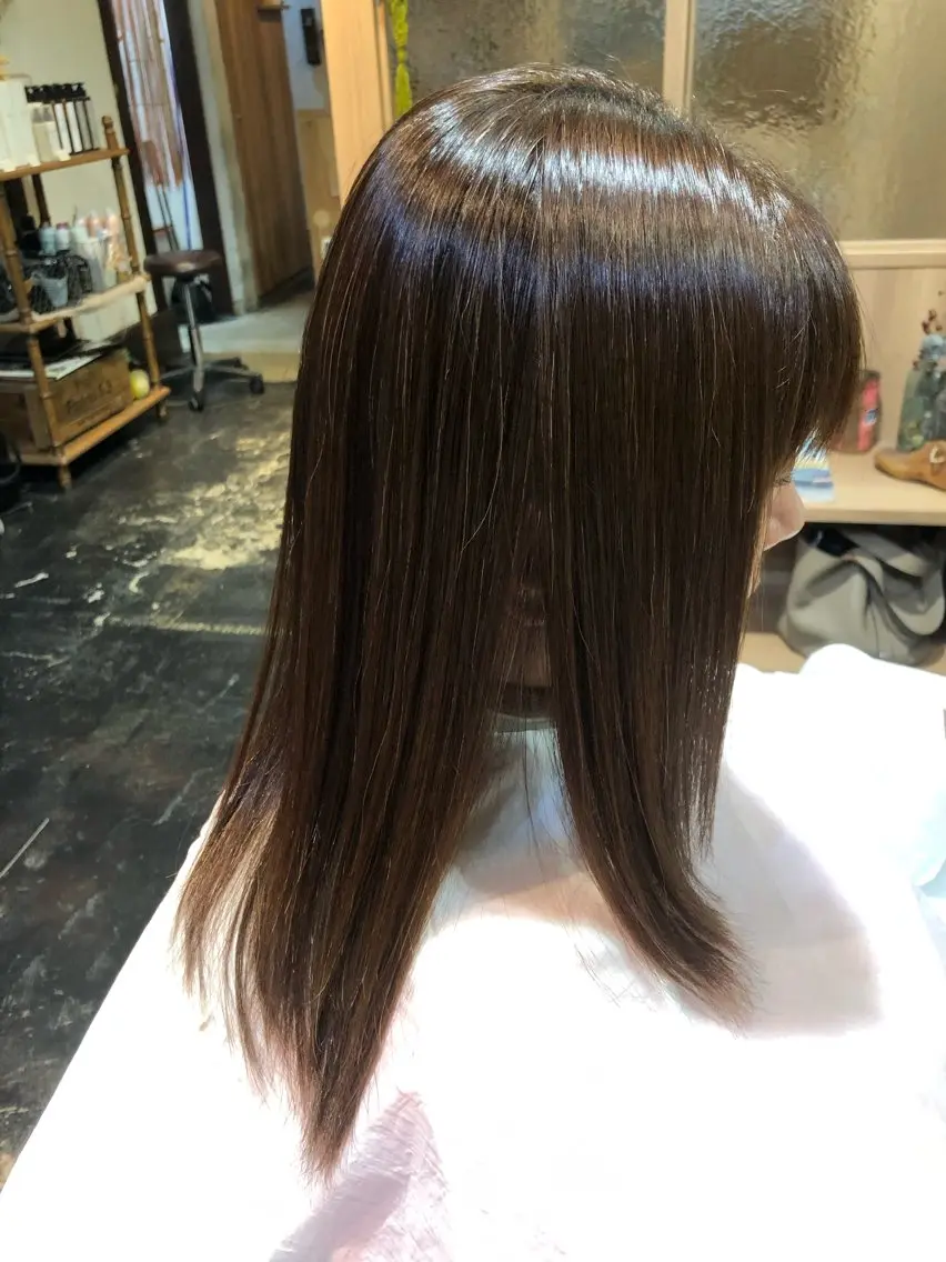 【明るい白髪カラー】カット＋明るい白髪染め　12180円の写真