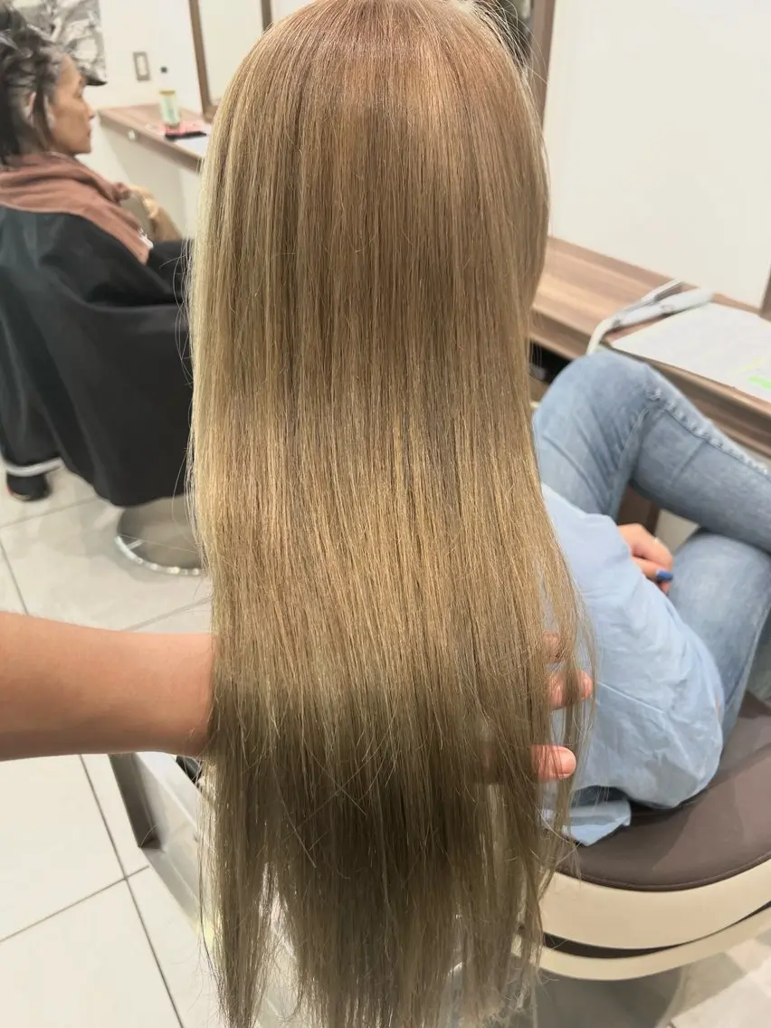 ✨️艶髪トリートメント付ブリーチ＆color✏️の写真