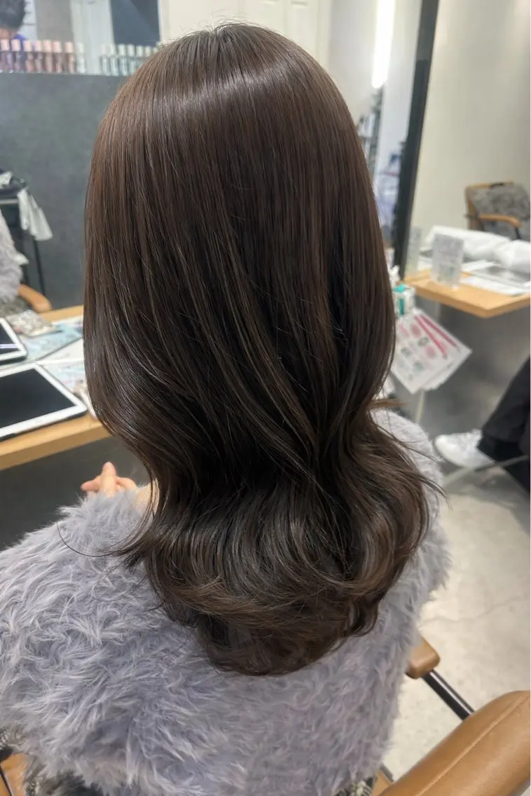 ミディアム 🧸くびれ 🧸山形紗奈のヘアスタイル